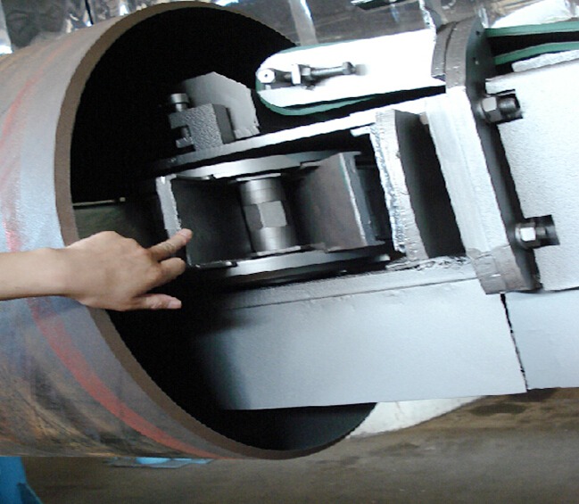 鋼管內壁噴砂機、除銹設備