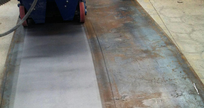 大型鋼板除銹設(shè)備效果圖 大型鋼板除銹設(shè)備效果圖