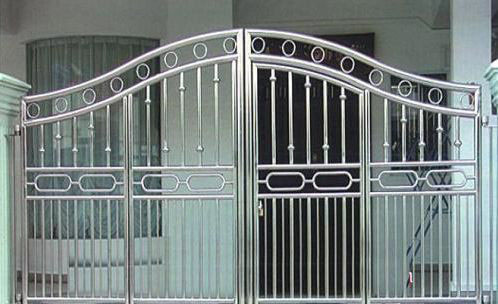 金屬鐵藝大門拋丸除銹設(shè)備 金屬鐵藝大門拋丸除銹設(shè)備